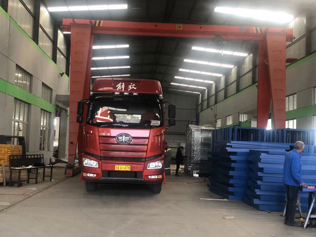 南(nán)京公交站台發貨圖