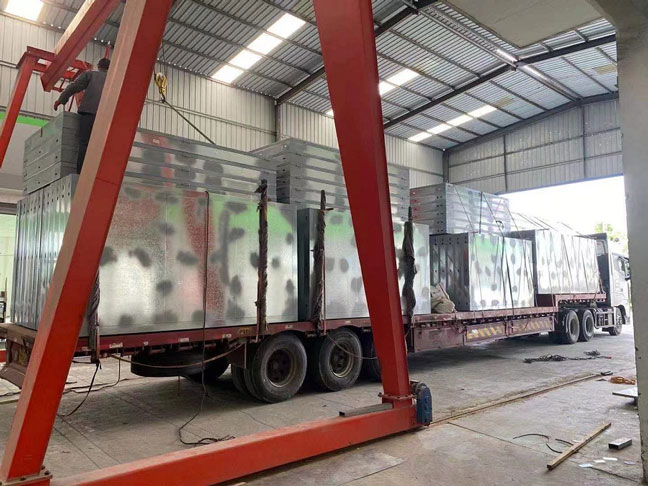 三亞公交站台發貨