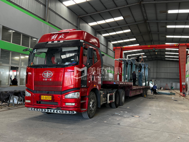 南京公交(jiāo)候車亭