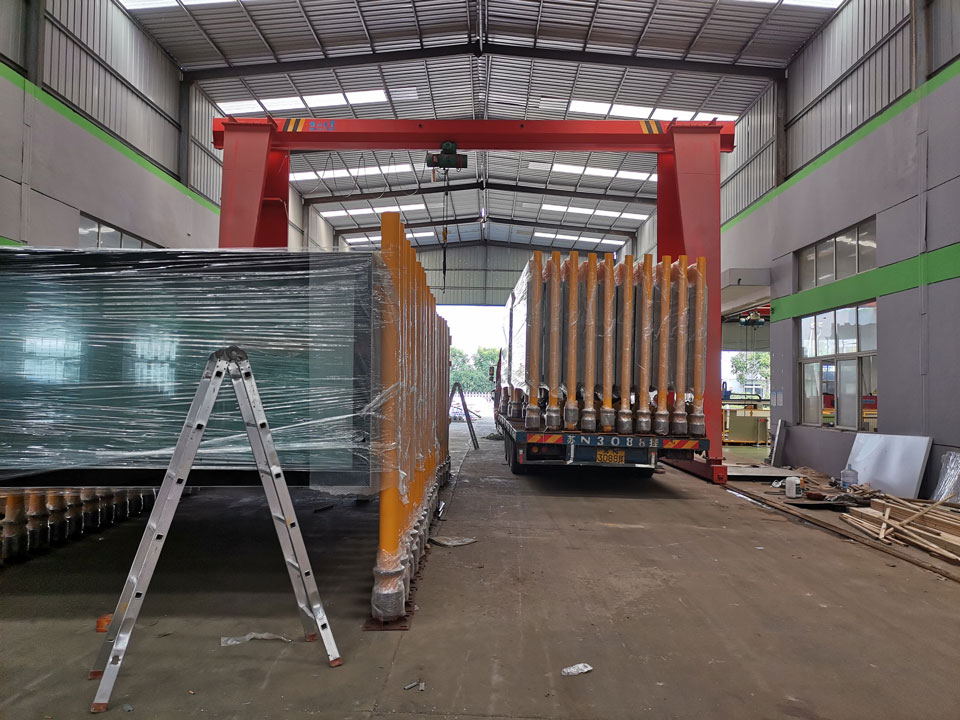 公交候車亭發貨(huò)圖(tú) 公交(jiāo)候車亭發貨圖