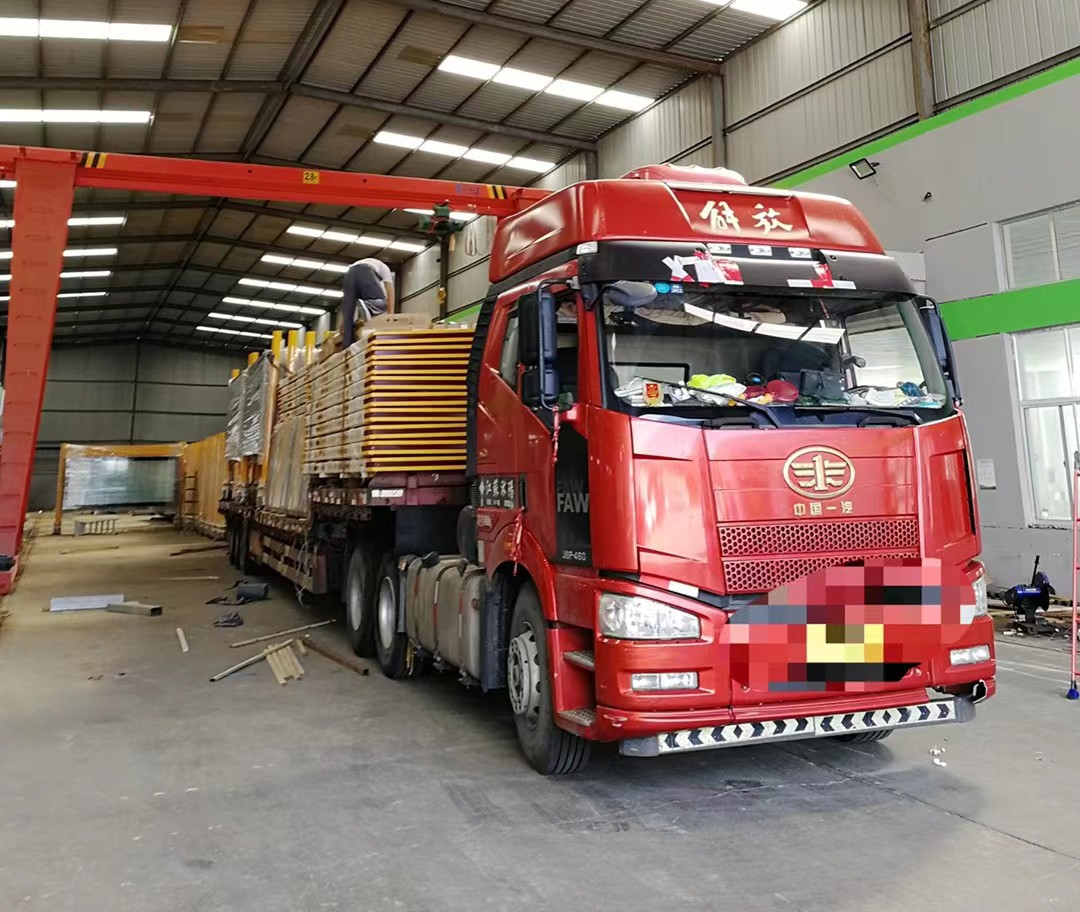 候車亭裝車圖(tú) 候車亭裝車圖