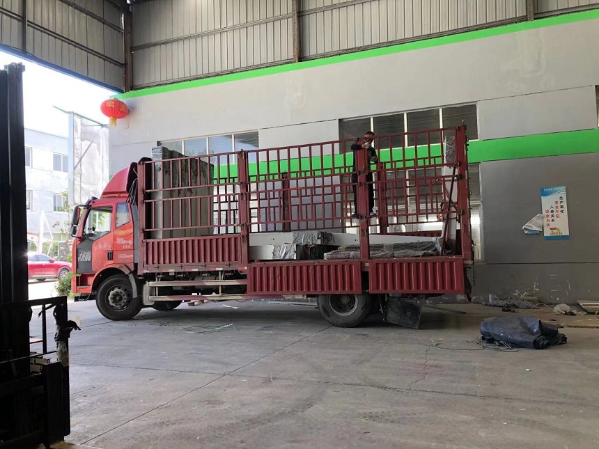 候(hòu)車亭發貨圖 候車亭發貨圖