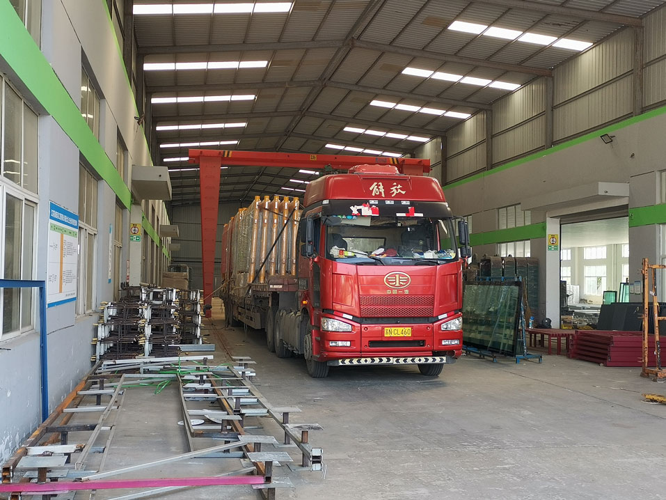 公交(jiāo)站台發貨圖 公交站台發貨圖