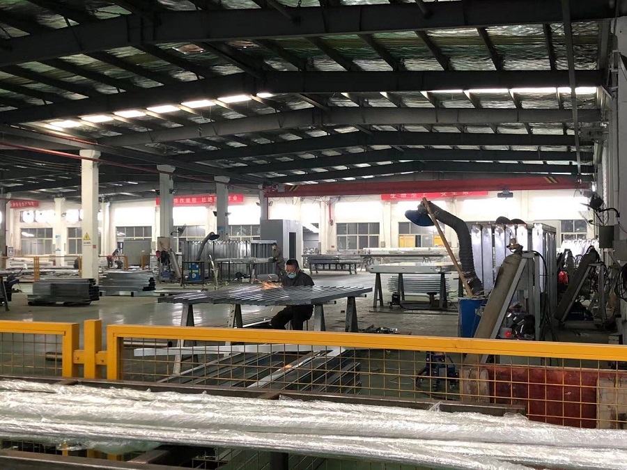 三亞公交站台發貨圖 三亞公(gōng)交(jiāo)站(zhàn)台發貨圖