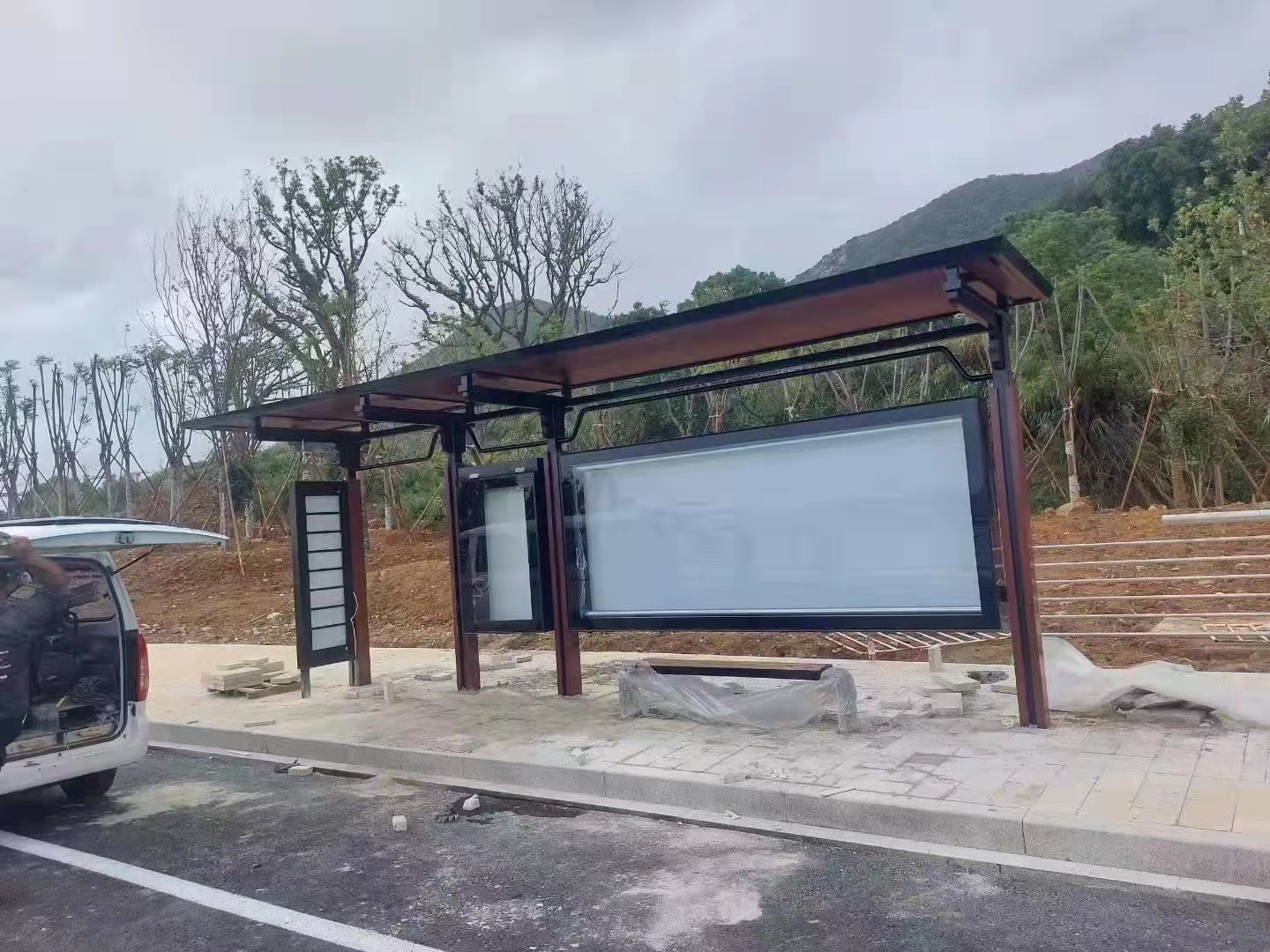 候(hòu)車亭實物圖 候車亭實物圖