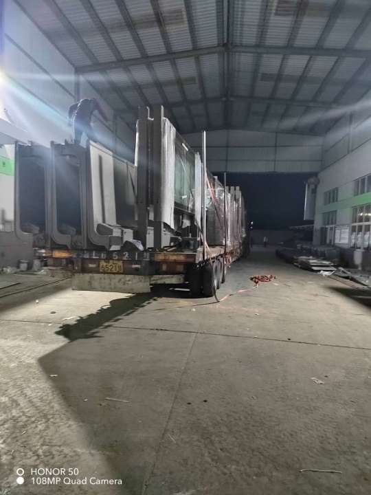 公交站(zhàn)台發貨圖 公交站台發貨圖