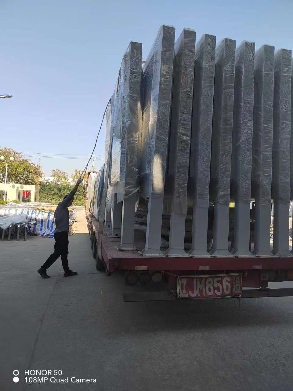 惠安第二批公交(jiāo)站台(tái)發貨(huò) 惠安第二(èr)批(pī)公交站台發貨