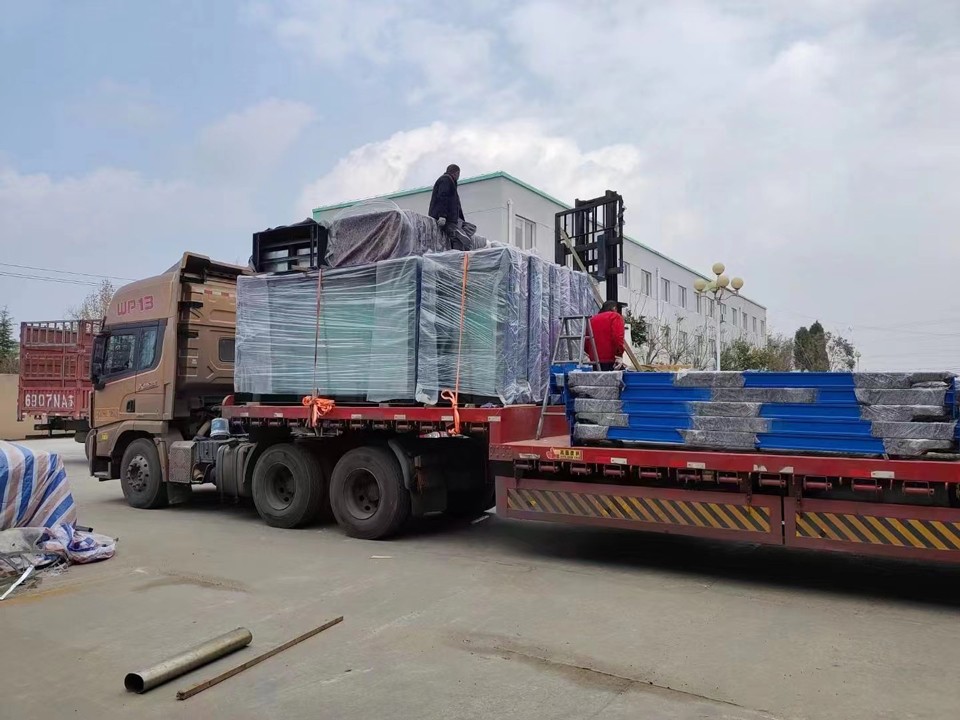 公交車候車(chē)亭發貨圖 公交車候車亭發貨圖