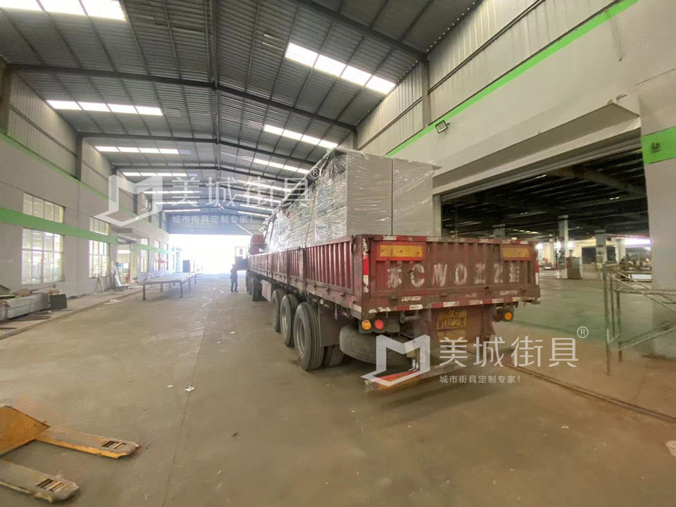 2024.1.27山東青島垃圾箱智慧垃圾房發貨(huò)案例 2024.1.27山東青島垃(lā)圾(jī)箱智慧垃圾(jī)房(fáng)發貨案例